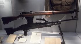 Bren Gun and Lee Enfield Rifle