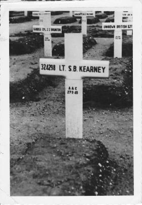 LT Shane Kearney - Gravesite 1945