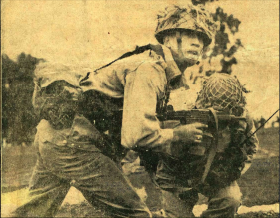 Lt. Mo Oelschig in the field 1964 (Natal Daily News imbed photogrpher)