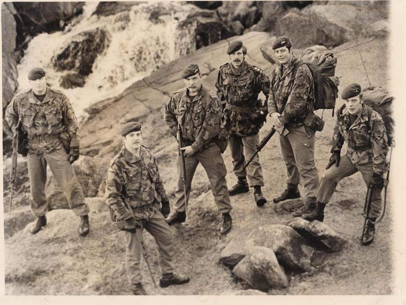 Soldiers from 2 Para Patrols Pln, Northern Ireland, 1980 