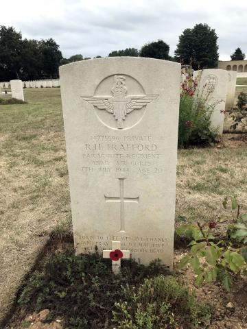 Headstone of Pte Ronald H Trafford. 