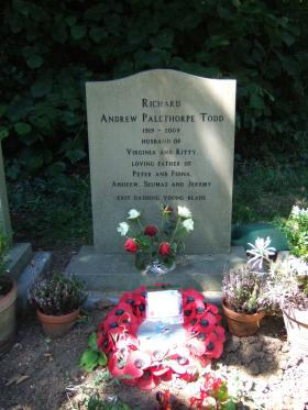 Colour photo of Richard Todds grave in 2016