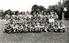 An Image featuring Henry D McDermott, possibly with members of 22nd Ind Para Coy