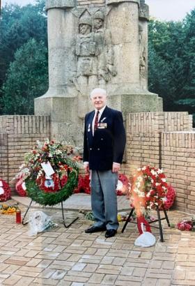 OS George Welanyk on the 50th Commemoration WW2