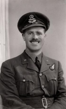 AA Bruce Williams - Parachutist 1934