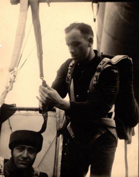 AA Monty Zeff 1942 in balloon RAF Ringway