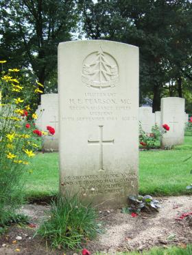 Headstone of Lt H E Pearson MC, Oosterbeek War Cemetery, July 2014.