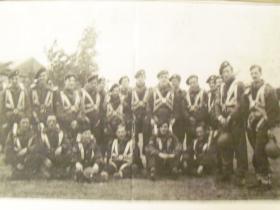 Group photo of Paras from the album of Pte Tommy Kelly