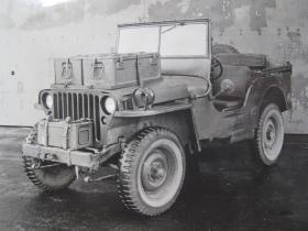 6 pounder ammunition on stowage racks of an Airborne jeep, c.1944