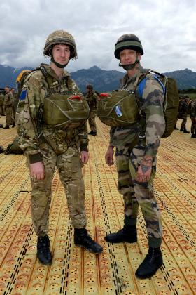 2 PARA's Cpl Oliver Stokes (left) and Chief Sgt Pia Lorenzo of 2e REP (right), Exercise BLUE LEGIONNAIRE, January 2014.