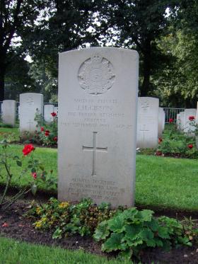 Headstone of Pte J H Gibson, Oosterbeek War Cemetery, October 2015.