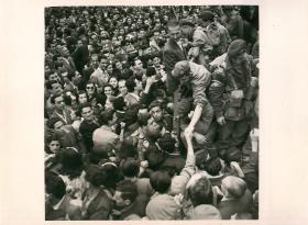 Athenians welcome 2nd Independent Parachute Brigade. October 1944.