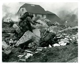 Men of 2 PARA among rubble on a training exercise in 1993. 