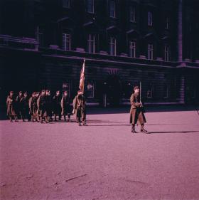1 PARA in front of Buckingham Palace, 1969.