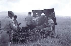 25 pdr of Fox Troop, 33 AB Lt Rgt RA on a practice shoot, Acre, Palestine, July 1947