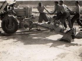 3 PARA cleaning anti-tank guns in the Canal Zone, Operation Rodeo, 1952.