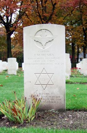 Headstone of Capt J M Henry, Oosterbeek War Cemetery, October 2015.