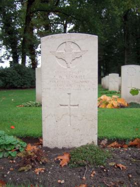 Headstone of Pte A W Penwill, Oosterbeek War Cemetery, October 2015.