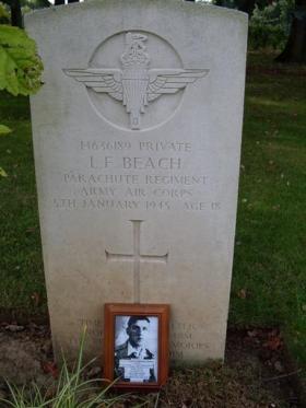 Gravestone of LF Beach, Hotton War Cemetery, Luxembourg