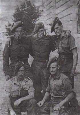 Group photo of soldiers 5th (Scottish) Parachute Battalion, Italy, c.1943