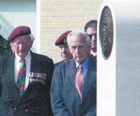 Tony Hibbert & Brian Urquhart at the unveiling of the Sosabowski Memorial, 16 September 2006.