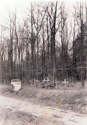Temporary graves of Recce Sqn men at 6km marker to Arnhem