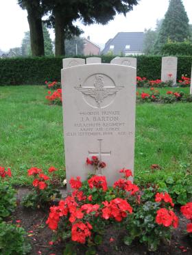 Grave of Pte J A Barton. Rhenen, Utrecht.