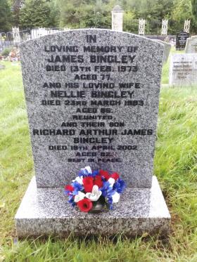 Gravestone of Capt Richard Bingley, Wolborough Cemetary, Newton Abbot, August 2016.