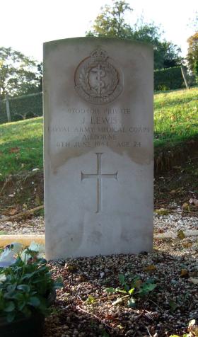 Headstone of Pte J Lewis, Brucourt Churchyard Cemetery, October 2013.