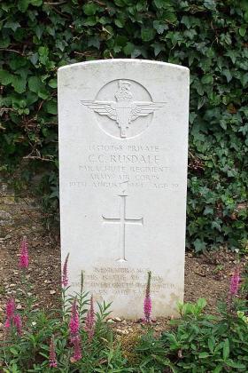 Grave of Pte Cecil Rusdale, Putot-en-Auge Churchyard. date unknown.