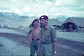 Lt Ted Loden with Major Richard Dawnay, Company Commander D Coy 1 PARA, Radfan c1965.