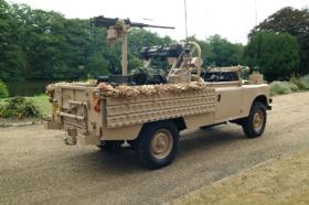 A restored Gulf War 1 Recce Land Rover with deactivated .50 cal HMG and GPMG, 2010