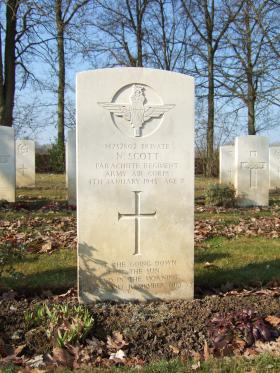 Grave of Pte Norman Scott, Hotton War Cemetery, Belgium, 2015. 