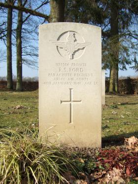 Grave of Pte Ronald S Ford, Hotton War Cemetery, Belgium, 2015. 