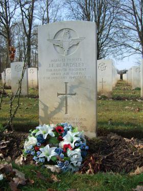 Grave of Pte John E Beardsley, Hotton War Cemetery, Belgium, 2015. 
