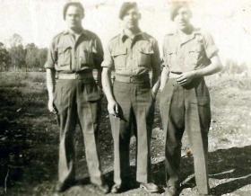 Centre: Pte George Davies with two unknown members of 7th Para Bn, date unknown.