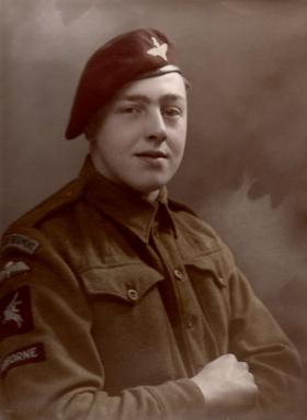 Pte Arnold Hulme 12th Yorkshire Parachute Battalion