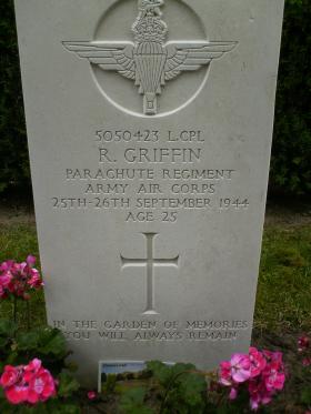 Headstone of L/Cpl R Griffin at Rhenen General Cemetery, September 2012.