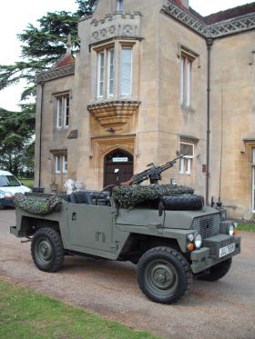 A restored PARA Lightweight Recce Land Rover with deactivated GPMG, 2010.
