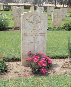 Headstone of Pte Gerald Pike, Moascar War Cemetery, Egypt, 1990s.