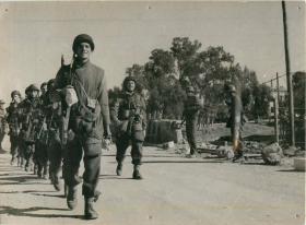 2nd Parachute Battalion marching in Tunisia, c1942-3.