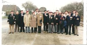 Group photograph of Ox and Bucks veterans at a reunion