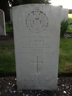 Headstone of Pte G Mole, Durrington Cemetery, Wiltshire, UK, undated.