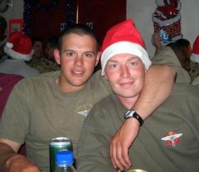 Pte 'Ross' Phillipson and Steve Lewis, Iraq, 25 December 2005.
