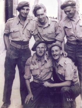 Sgt Ballinger with men of 2nd Para Bn, Italy, 1943.