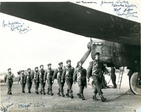 Stick from No 2 Commando emplaning to a Whitley, late 1940