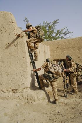 3 PARA make a tactical entry to a compound, Musa Qala, Afghanistan, August 2008.