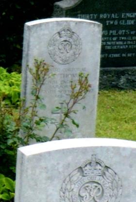 Headstone of Corporal John G L Thomas, Eiganes Churchyard, Stavanger, Norway. 