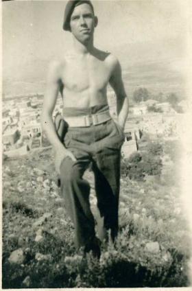 Unknown member of 7th Para Bn, Palestine.