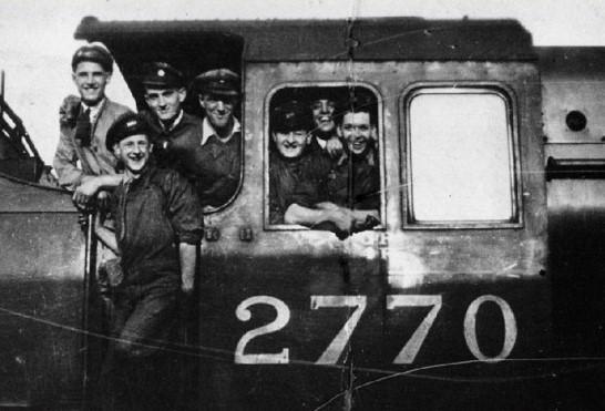 OS Young loco cleaners, Royston Shed.1936 